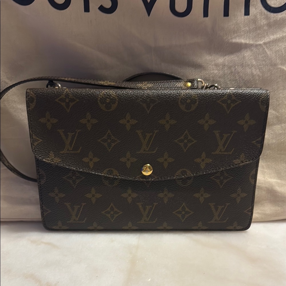 Louis Vuitton Monogram Pochette Double Rabat